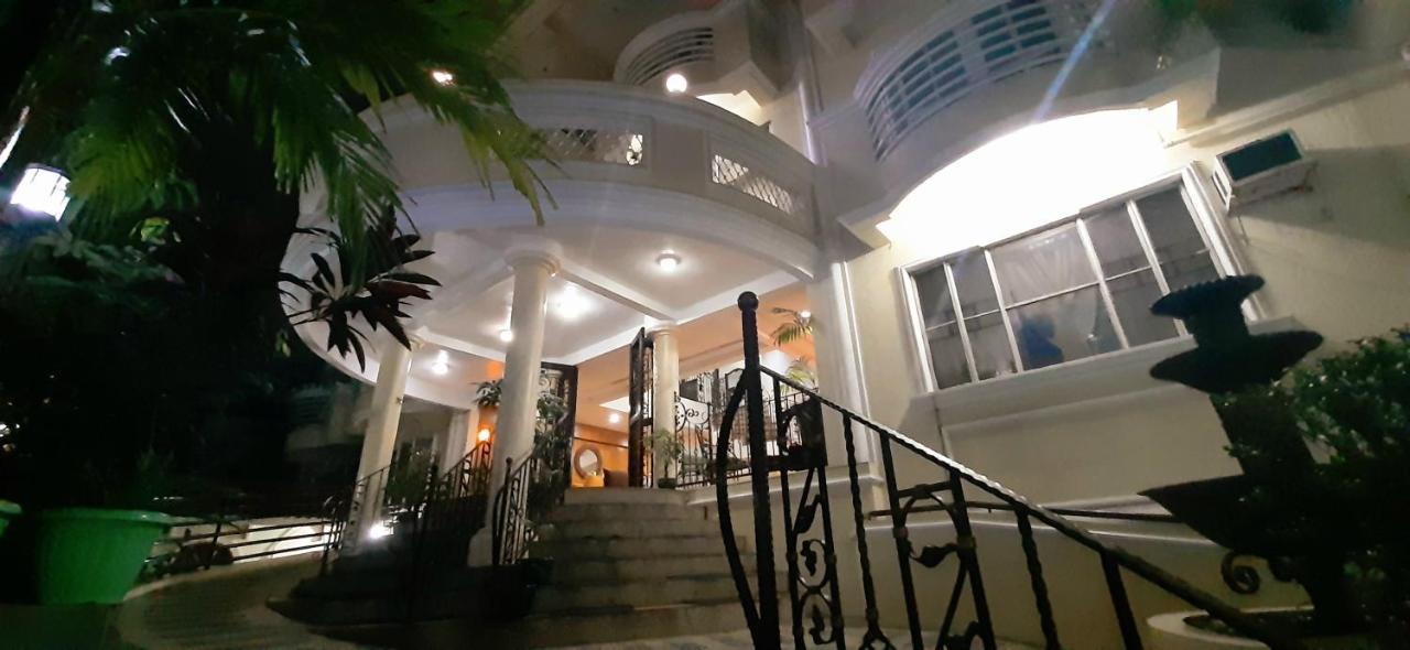 Casa Micarosa Hotel Manila Exterior foto